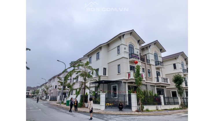 Chủ nhà muốn bán căn biệt thự 135m2 trong khu đô thị Centa Vsip Từ Sơn