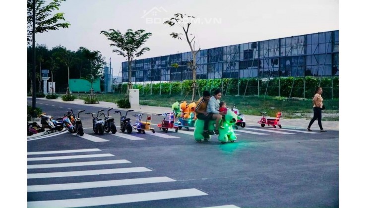 Kẹt tiền cần bán 100m2 đất nền ngay mặt tiền đường Nguyễn Văn Linh, Chơn Thành, Bình Phước.