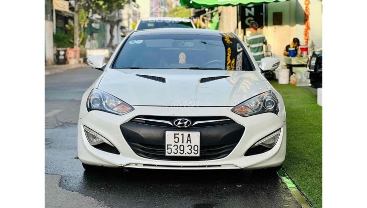 Huyndai Genesis Coupe 2.0T model 2013