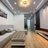 Siêu Phẩm Quá Hiếm Nhà Phố Trần Thái Tông,  Quận Cầu Giấy , DT 40m2*5T, MT 4m, Chỉ 6 Tỷ