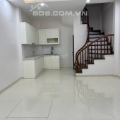Ô tô đỗ cửa nhà mới xây 30m2, Giáp Nhất, Nguyễn Trãi, Thanh xuân.