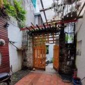 NHà sân vườn phường 15 Tân Binh full nội thất gỗ nhỉnh 4ty