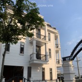 Bán nhà phố khu compound Phước Điền Citizen Bình Dương 2,6 tỷ/ căn, sổ hồng đã hoàn công.
