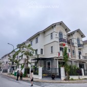 Chủ nhà muốn bán căn biệt thự 135m2 trong khu đô thị Centa Vsip Từ Sơn