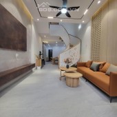 BÁN GẤP CĂN LÂM VĂN BỀN, DT 32M2, CHỈ NHỈNH 2 TỶ.