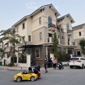 Bất động sản nhà biệt thự giá rẻ đầu năm mới Centa Villa Vsip Từ Sơn.