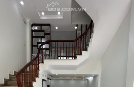 Bán nhà Tứ Hiệp 45m2 trung tâm dân trí cao, tiện ích nhiều, xây mới ở luôn giá 2.95 tỷ. 0972448366