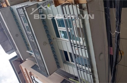 Bán nhà  Nguyễn Văn Cừ, Long Biên, 4 tầng 40m2  Ngõ Ô TÔ, KINH DOANH tốt. 0983311014