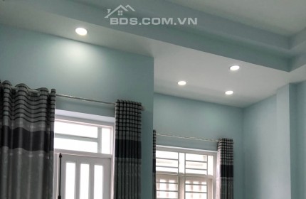 MẶT TIỀN PHƯỜNG 4 QUẬN 4 - 45M2 - 4,5 X 10 - 4 TÀNG - GIÁ 10 TỶ 500