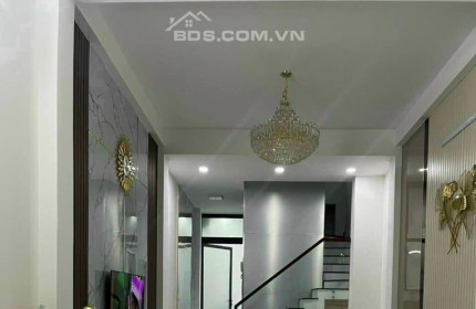 Quá Đỉnh, xe hơi ngủ trong nhà, Mặt Tiền Nguyễn Thị Thập, 5 tầng, 90M2, chỉ 12.x tỷ