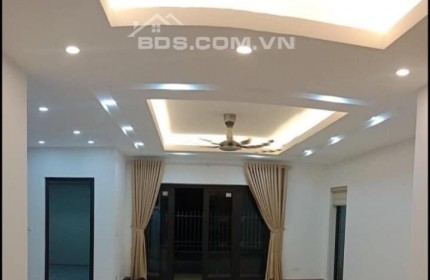 Bán nhà Kim Chung Đông Anh, ô tô ngủ trong nhà 40mx5T, MT4m giá 2.75 tỷ