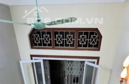 Bán nhà trong ngõ phố Quan nhân, TX, HN;  30m2, 4 tầng, hướng Đông nam