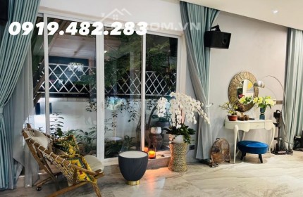 CHO THUÊ BIỆT THỰ SONG LẬP - VINHOMES RIVERSIDE - SIÊU ĐẸP - VÀO Ở NGAY Ạ - 45tr/ THÁNG - Xây dựng 82m2/ sàn - Anh chủ nhà hoàn thiện full đồ nhập Âu siêu đẹp