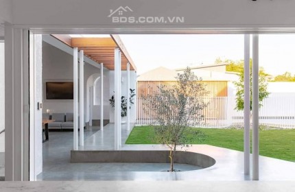 Bán Hoặc Cho Thuê Villa 12 Tạ Hiện , Phường Thạnh Mỹ Lợi ,Quận 2 Cao Cấp : 800m2