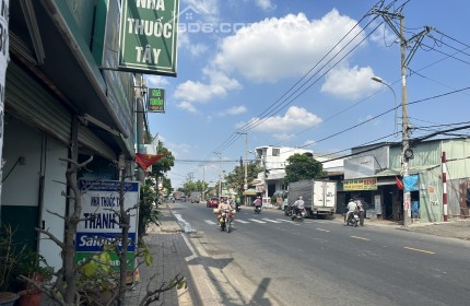 Bán nhà mặt tiền quốc lộ 50, khu vực kinh doanh sầm uất, đầu tư sinh lời cao.