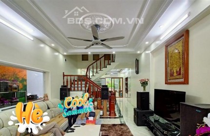 Bán nhà phân lô 333 Văn Cao 100m x 4 tầng có sân cổng để ô.tô GIÁ 4.8 tỉ