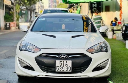 Huyndai Genesis Coupe 2.0T model 2013