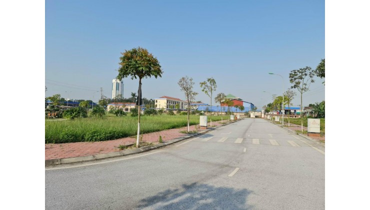 Bán gấp miếng đất Q7, Huỳnh Tấn Phát, 80m2, 3tỷ, gần KDC di chuyển sân bay tiện lợi