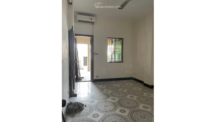 Bán nhà phố Tạ Quang Bửu, Quận Hai Bà Trưng, Hà Nội, 42m², giá 8.38 tỷ, ô tô đỗ cửa, kinh doanh, thoáng sáng rực rỡ