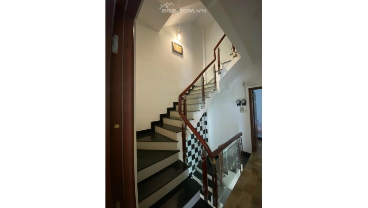 MT đắt địa, dt khủng, trung tâm quận 7, nhà 2 tầng, nguyễn Thị Thập, 6x18m, 16.x tỷ