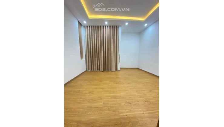 Nhà Mới Đẹp Long Lanh, Phố Nguyễn Lương Bằng- 49m2-5 Tầng- Vô Vàn Tiện Ích, Chỉ Với 4.8 Tỷ