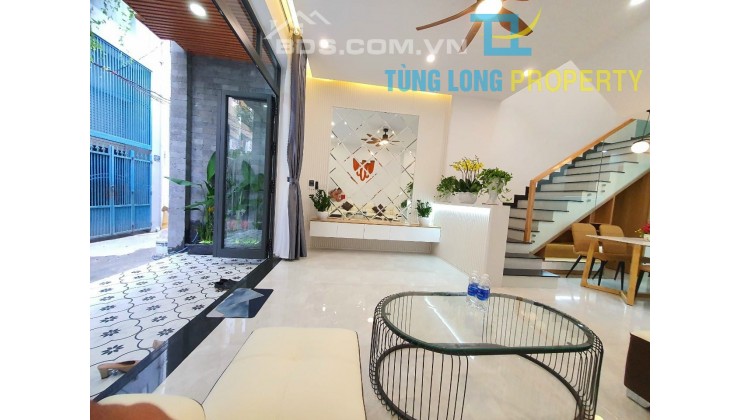 Chào bán căn nhà diện tích lớn trung tâm Quận Hải Châu, Đà Nẵng giá rẻ