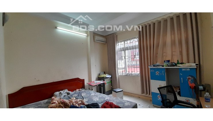 Bán nhà Nguyễn Văn Cừ, 4 tầng 48m2, gần PHỐ, HỒ điều hoà. LH 0357697691