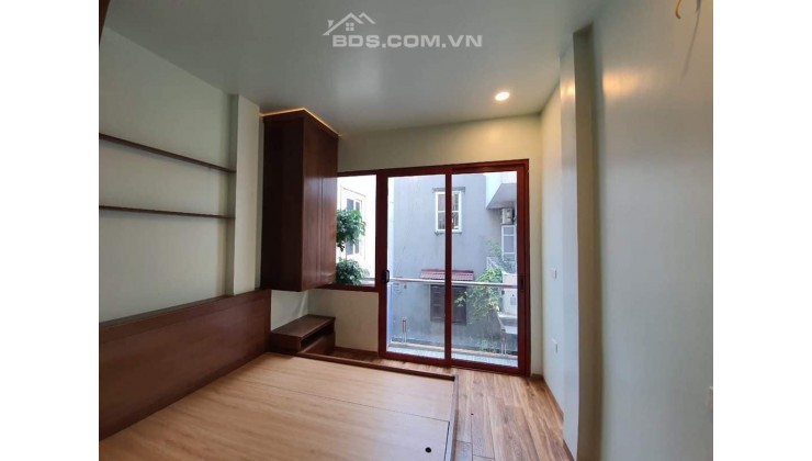 NHÀ 6 TẦNG, ĐẸP LONG LANH, NỘI THẤT XỊN SÒ, ÂU CƠ, GẦN CÔNG VIÊN NƯỚC.