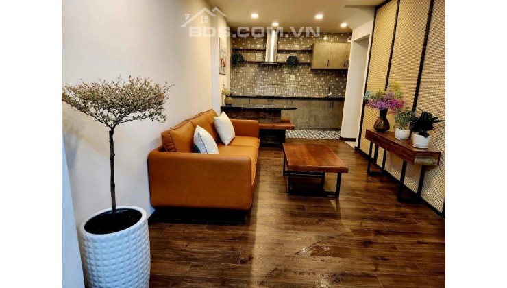Nhà Quận 10, DT 69m2, 4 tầng. Giá chỉ 7,7 tỷ. LH 0902242997