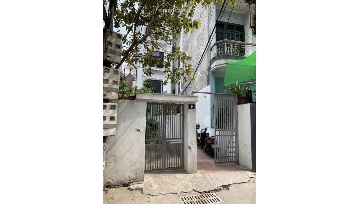 Bán nhà Nguyễn Sơn, Long Biên,5 tầng, 64m2  giá chỉ hơn 4 tỷ. 0357697691