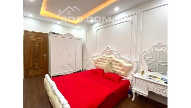 Bán nhà 3 tầng full nội thất trung tâm Đống Đa giá siêu hấp dẫn