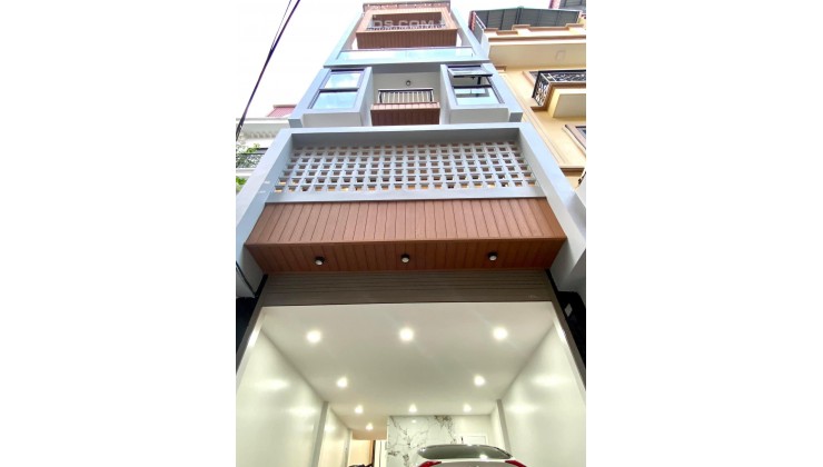 Bán nhà CỰC ĐẸP Nguyễn Văn Cừ, Long Biên, 95m2 * 6 tầng, GARA, THANG MÁY, BỂ CÁ KOI, 6 ngủ. LH: 0357697691