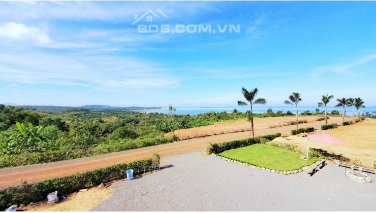 Vài lô đất vuờn hồ Trị An view đẹp, hàng hiếm, kinh doanh du lịch được.