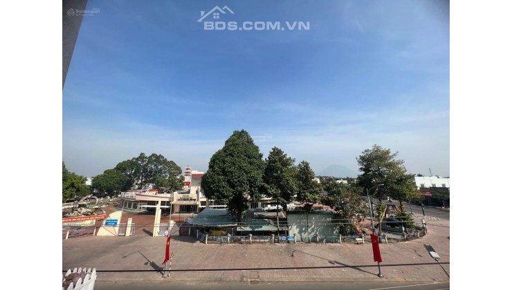 Bán nhà riêng 80m2, 2 tầng view Núi Bà Đen, vị trí đắc địa tại Thị Xã Tây Ninh