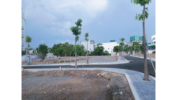 Bán đất mặt tiền đường Nguyễn Hữu Tiến, Tân Phú 80m2, 3tỷ sổ riêng sau UBND Tây Thạnh