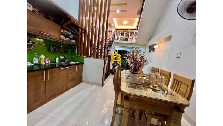 Bán nhà riêng Phố Thuỵ Khuê, Nhà 2 mặt Ngõ, KD, 52m2, 6.09 tỷ