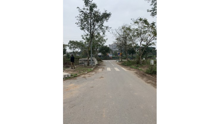 Bán nhanh lô đất đẹp 80m2, MT4.8m đường nhựa Oto tránh tại khu TĐC Kim Sơn, Gia Lâm, HN giá 47tr/m