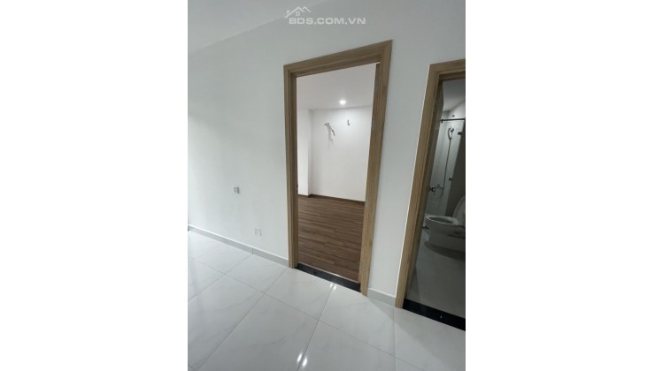 Bán căn 1PN, 1WC, 1 Lô gia, 60M2, BLOCK A view trống đối diện BXMĐ mới