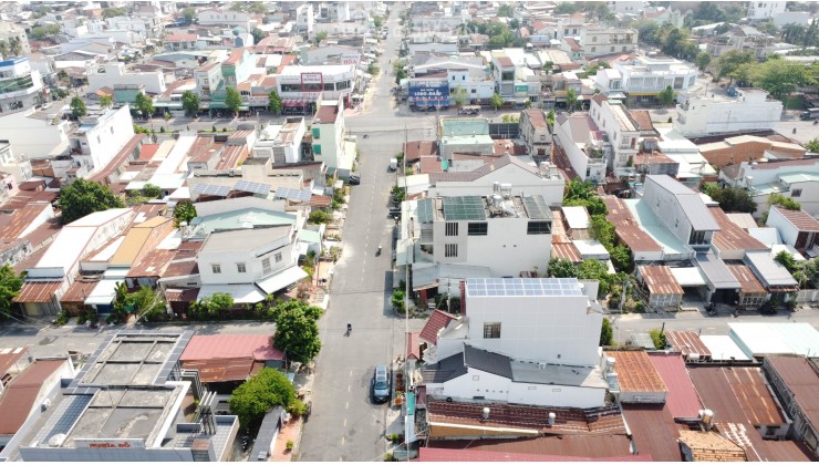 Bán Đất Tặng Nhà Sát Chợ Long Hoa, Kế Bến Xe Hoà Thành  giao thương mua bán bất động sản Tây Ninh 398N