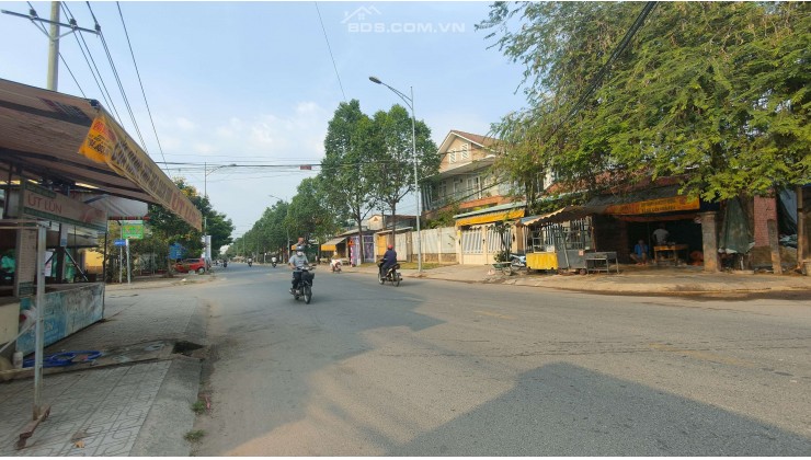 Bán Đất 2 Mặt Tiền Đường Huỳnh Tấn Phát giao thương mua bán bất động sản Tây Ninh 385N