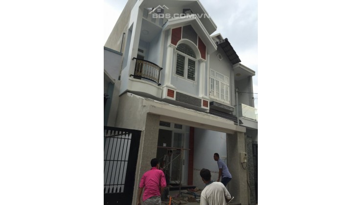 Bán lỗ căn nhà phố 5x18 trệt một lầu tại khu đô thị Phúc Hưng Golden, Chơn Thành, Bình Phước