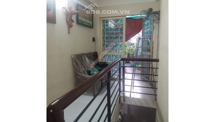 Nhà Bán - Quận 5 - Phú Hữu - 34 M2- Giá 15 Tỷ - Ms.Dung - 0901462938