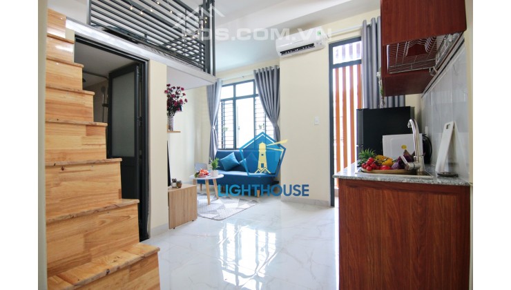 Duplex ban công rộng rãi đủ tiện nghi gần Hutech Hàng Xanh