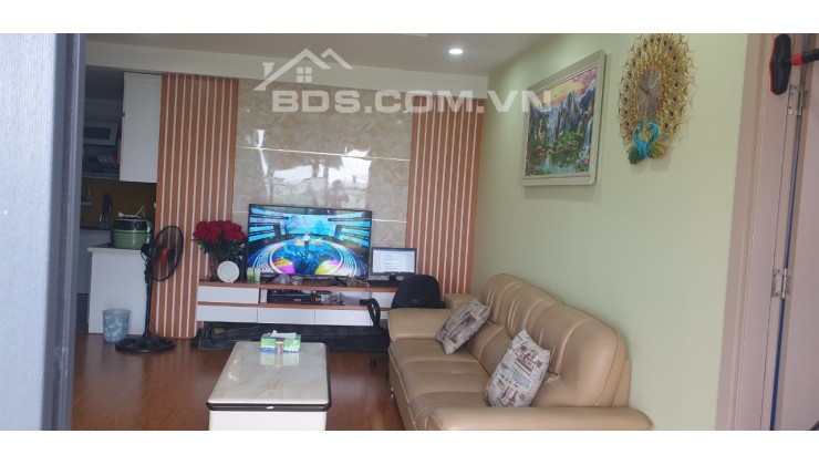 Chính chủ Bán căn hộ DA NO-08 Giang Biên, full nội thất, view khu vui chơi, 72m2, 2 PN, nhỉnh 2tỷ