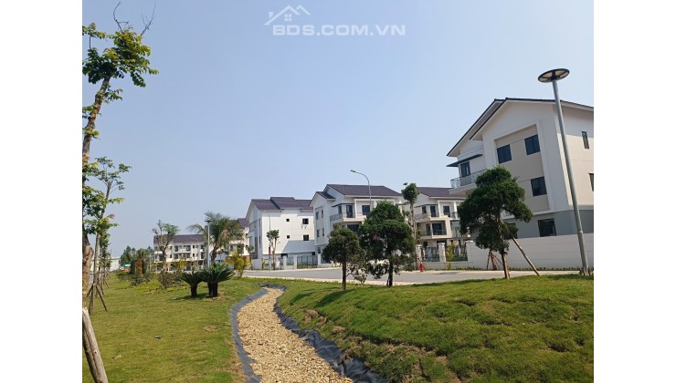 Chính chủ muốn bán villa 180m2 Centa Riverside Từ Sơn giá rẻ.