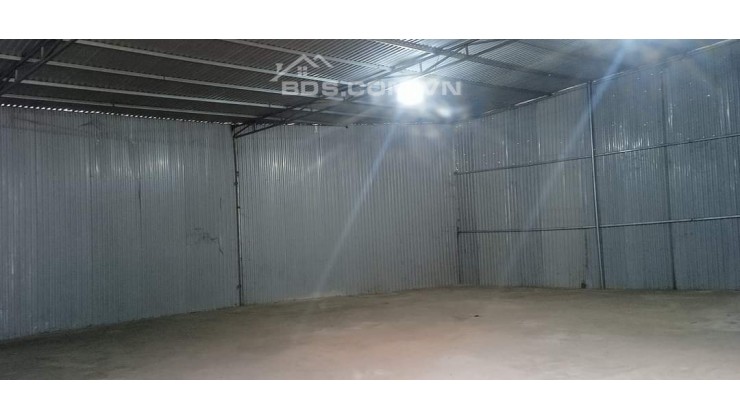 Cho thuê kho xưởng tại Đông Ngạc, Bắc Từ Liêm Hà Nội 450m container đỗ cửa giá cho thuê 55k/m
