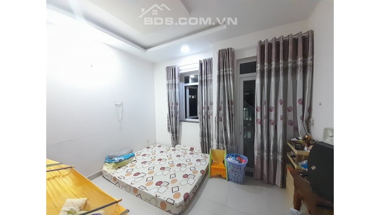 Cho thuê nhanh nhà 40/23 Trần Quang Diệu, 7PN, 8WC