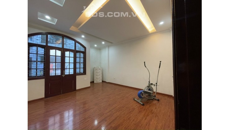 Cho thuê nhà Nguyễn Chí Thanh 45mx4T mới đẹp như Vinhomes 15 tr KD Ba gác đỗ cửa ngõ thông 0854555533