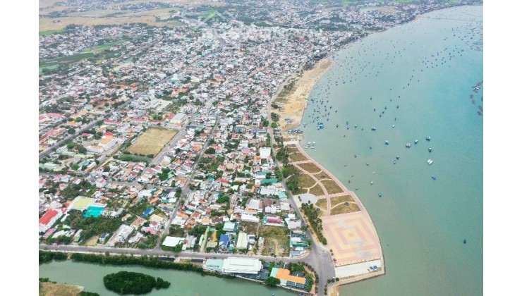 Đất nền bắc vân phong Nha Trang 2200m2 nằm tại mặt đường ngô gia tự thị trấn Vạn Giã