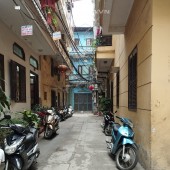 Bán nhà phố Trương Định 35m2, 3 tầng, mặt tiền 5.2m giá bán 2.3 t